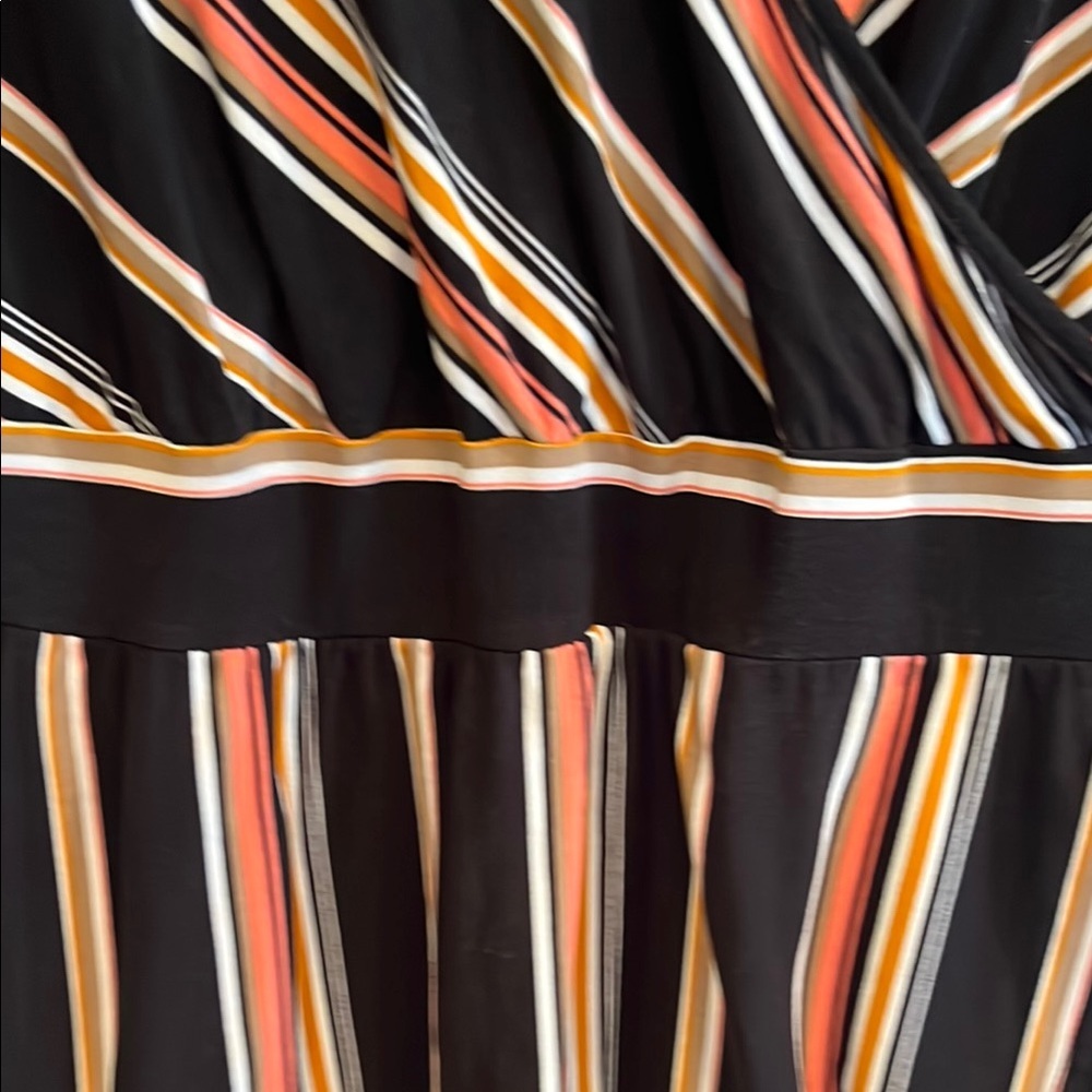 Derek Heart Black and Tan Fit and Flare Midi Dress - Picture 4 of 6